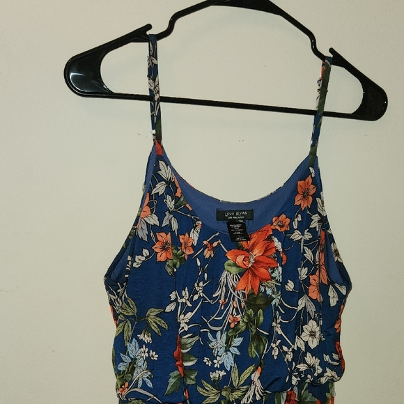 Elegant Floral Maxi Dress in Blue and Red - Picture 5 of 11